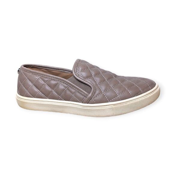 Steve Madden Ecentrcq‎ Gray Taupe Quilted Slip-on Loafer Sneakers Size 7.5 - Picture 1 of 8